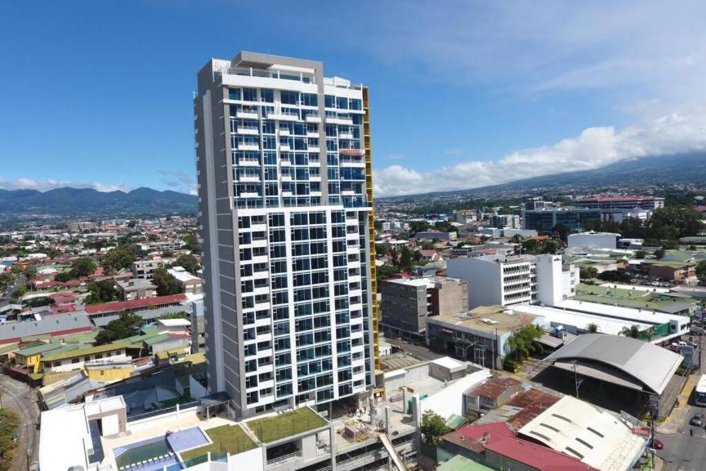 1102 Torre Los Yoses Hermoso Apartamento En Barrio Escalante Sin Parqueo San José Kültér fotó